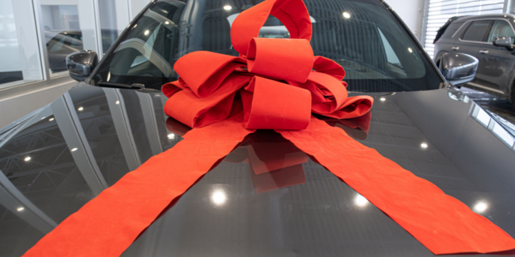 Een nieuwe auto of een tweedehands auto kopen: De ultieme gids voor jouw beste keuze