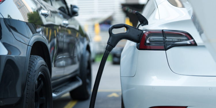 Hybride of elektrisch: Welke auto is de slimste keuze voor jou?