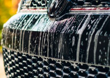 auto wassen op oprit