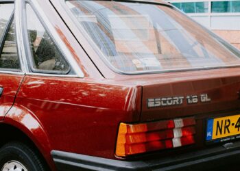 rijden met een losse kentekenplaat