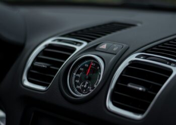 airco stinkt bij het starten