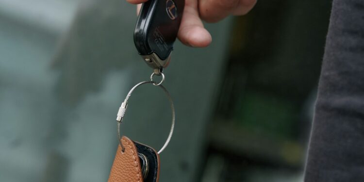 iemand anders je auto laten lenen