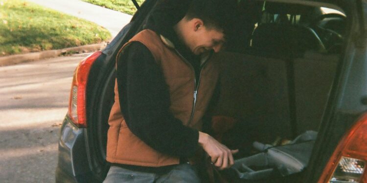 losse spullen in kofferbak