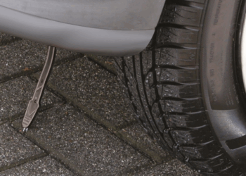 rubberen stripje auto