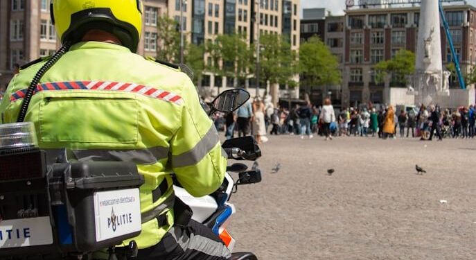politie auto doorzoeken