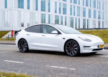 Tesla Model 3 kosten